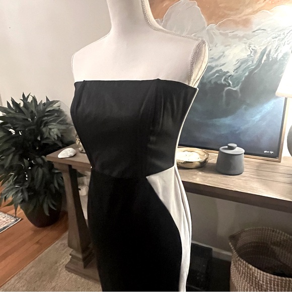 🖤🤍 VENUS Sexy Strapless Black & White Cocktail Dress Curve-Hugging Size 8 🔥 - Picture 2 of 15